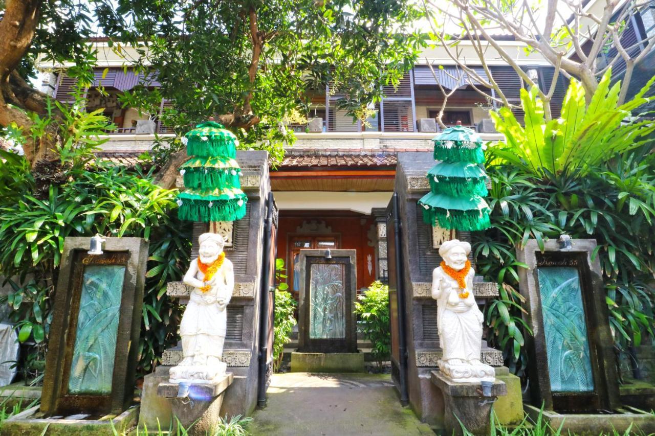 Kawali Kuta Kuta (Bali)